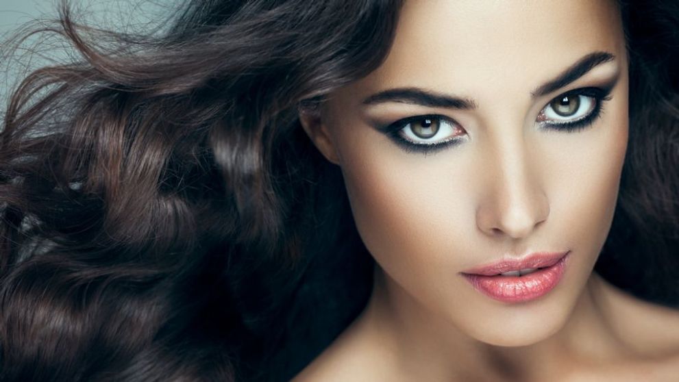 Cum sa te machiezi ca ochii tai sa para mai mari. Trucurile care te ajuta sa ai o privire seducatoare 
