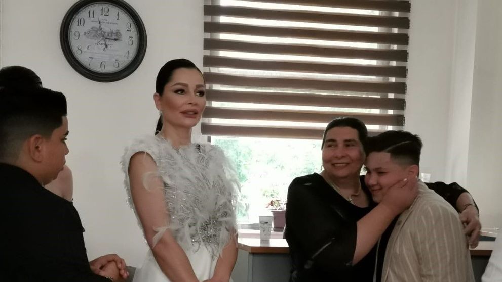VIDEO Cum și-a ales Brigitte rochia de mireasă pentru marele eveniment
