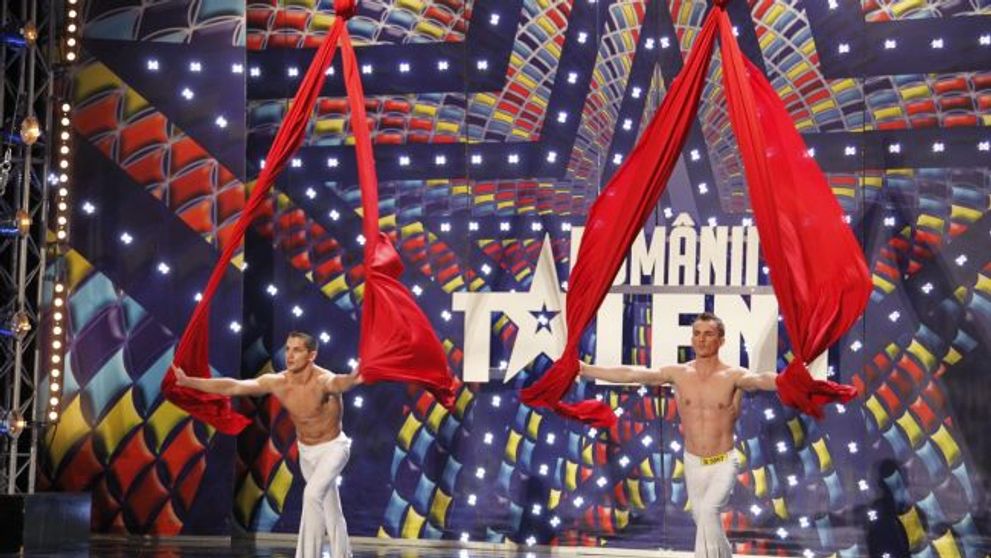 Povestea dansatorilor de la trupa Xtreme: 
