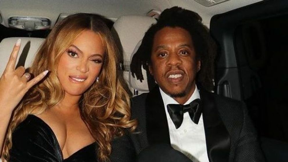 Beyonce, apariție spectaculoasă la brațul lui Jay-Z. Artista a purtat un diamant de 30 de milioane $