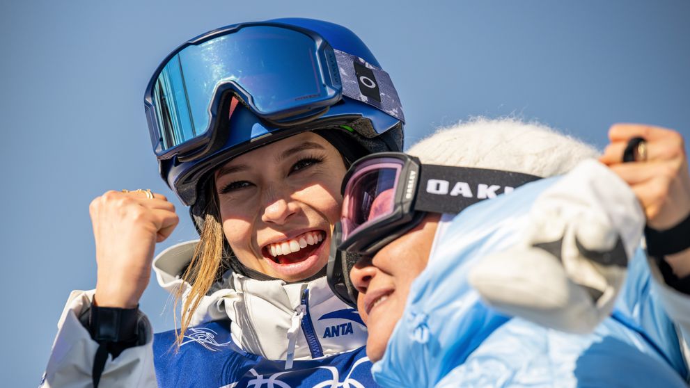 Cine e Eileen Gu, senzația de la Jocurile Olimpice 2026, care câștigă 23 milioane de dolari pe an? Figurează pe lista Forbes și a defilat pentru Victoria's Secret