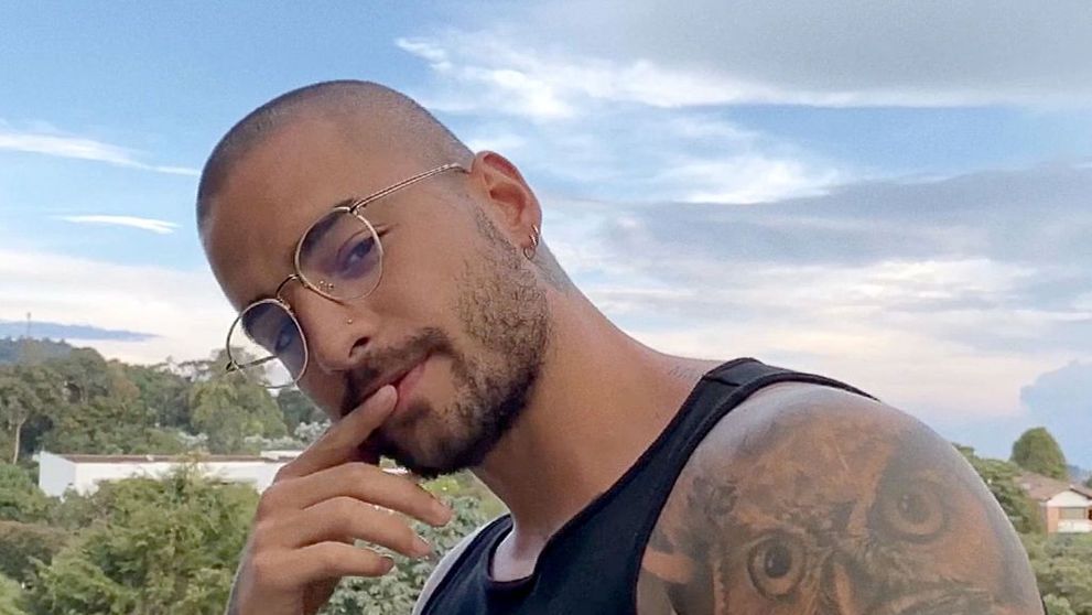 O admiratoare și-a aruncat lenjeria intimă pe scenă, la concertul din București al lui Maluma