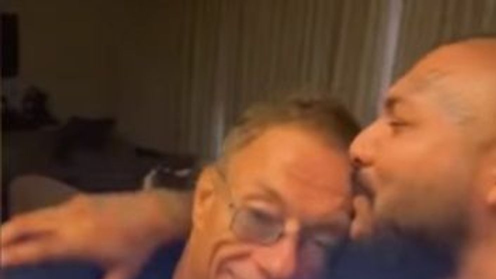 Dani Mocanu a postat pe YouTube un nou clip alături de Jean-Claude Van Damme! Cum s-au filmat