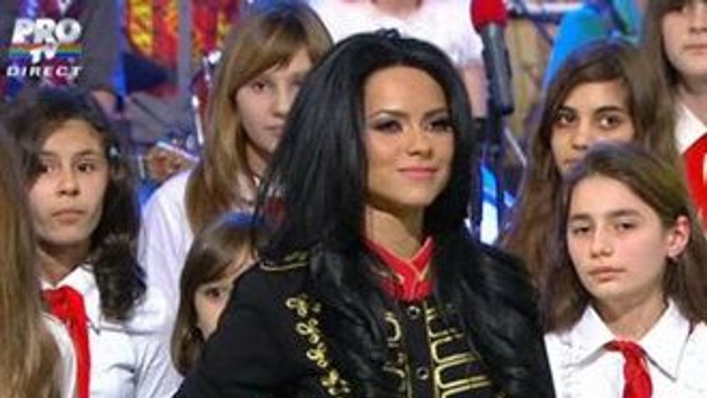 Inna: ’’Nu iau 100 de mii Euro pentru Revelion, inca nu merit atat, dar voi mai munci la asta’’