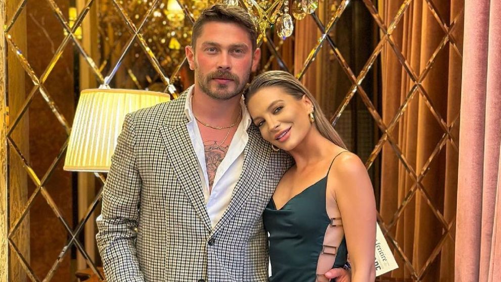 Ana Baniciu a făcut furori la nunta Sandrei Izbașa! Cum arată rochia cu care artista a întors toate privirile