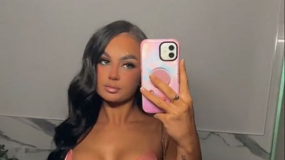 VIDEO Reacția unui tată în momentul în care fiica îi arată costumul ei sexy de Halloween: “A rămas traumatizat”