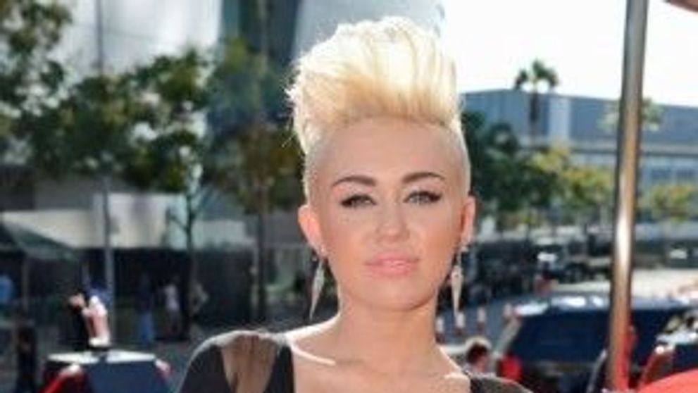 Familia lui Miley Cyrus se mareste. L-a adus acasa si s-a indragostit iremediabil de el