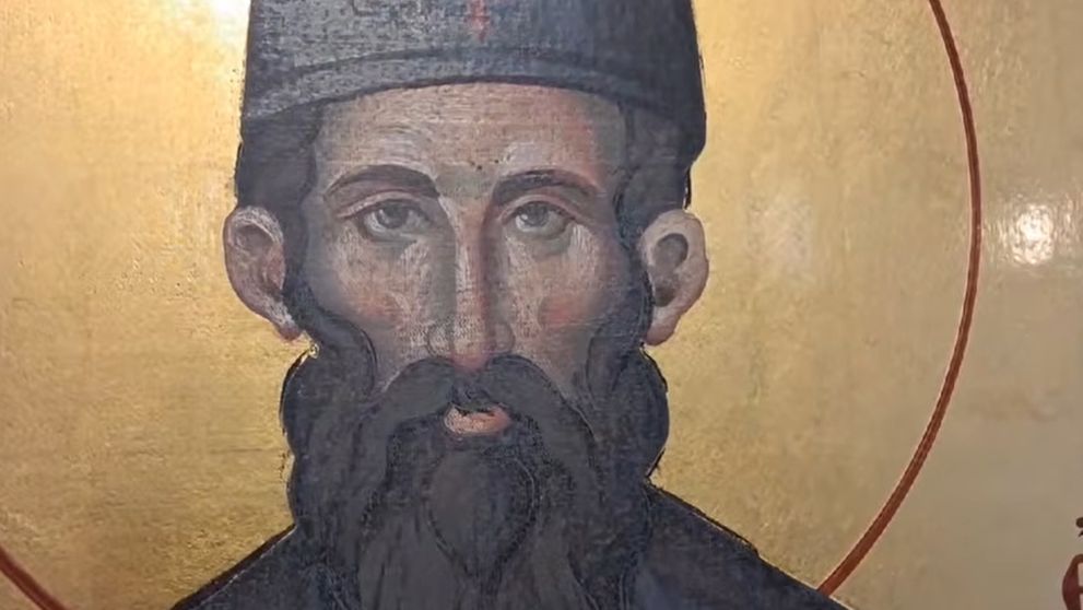 Miracol divin! Icoana Sfântului Efrem ar fi început să lăcrimeze. Imagini rare surprinse pe cameră