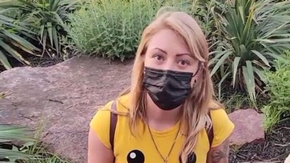 Interzisă în parcul de distracții pentru că avea pantalonii prea scurți! Cum arată ținuta