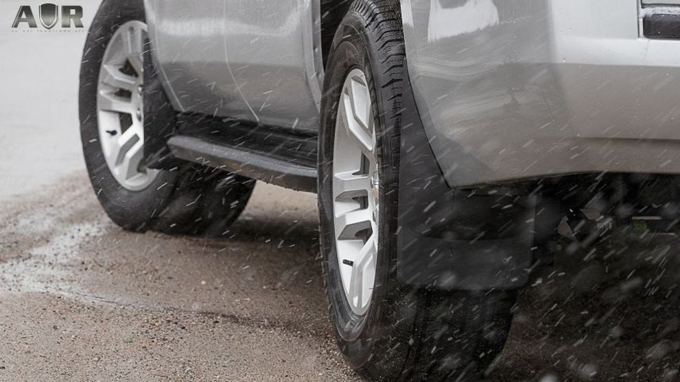 (P) Accesorii auto care îți pot transforma mașina într-un mediu confortabil și plăcut: ce să cumperi și de unde
