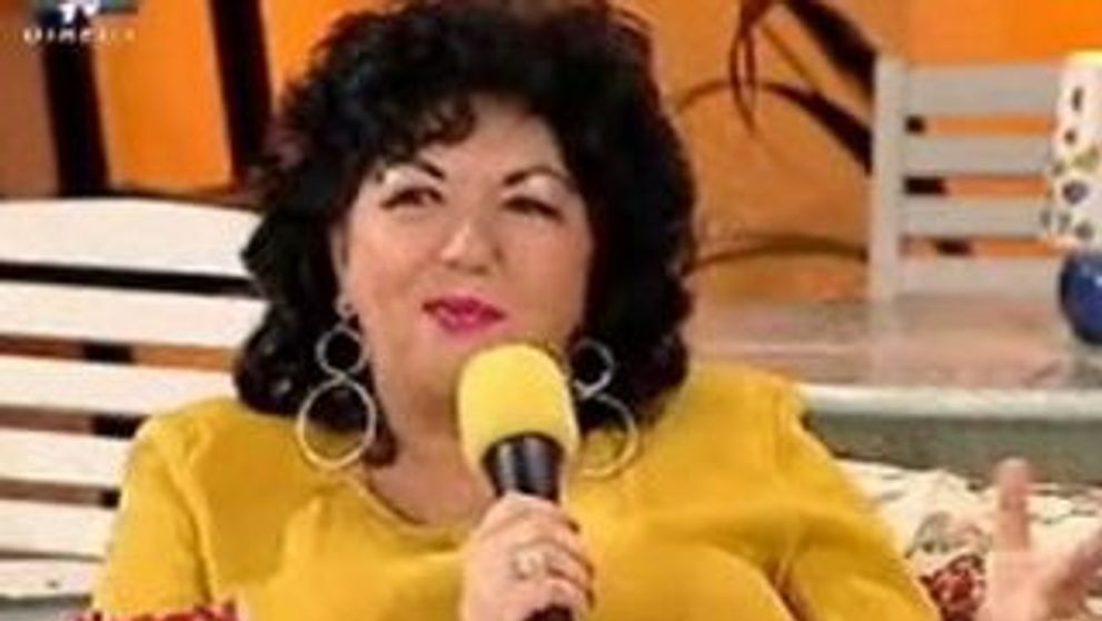 Vrei sa iti prezica viitorul Carmen Harra? Lasa-ti datele aici!