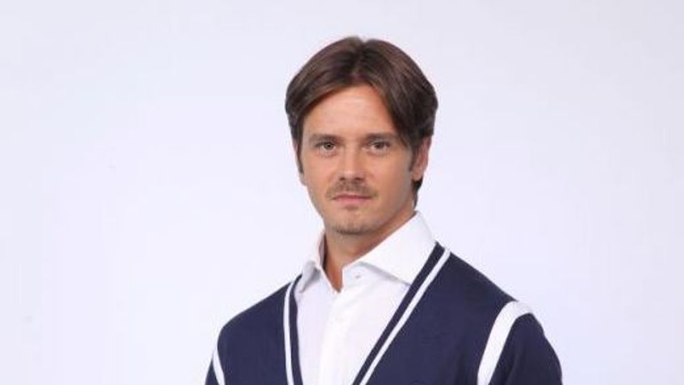 Mihai Petre, cel mai fericit tatic. Cum arata sotia si fiica sa, la 9 luni dupa nastere