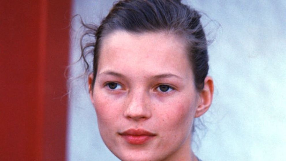 Marele regret al lui Kate Moss: ipostaza total nepotrivită în care a fost presată să pozeze la numai 15 ani: “Nu voiam deloc să fac asta!”