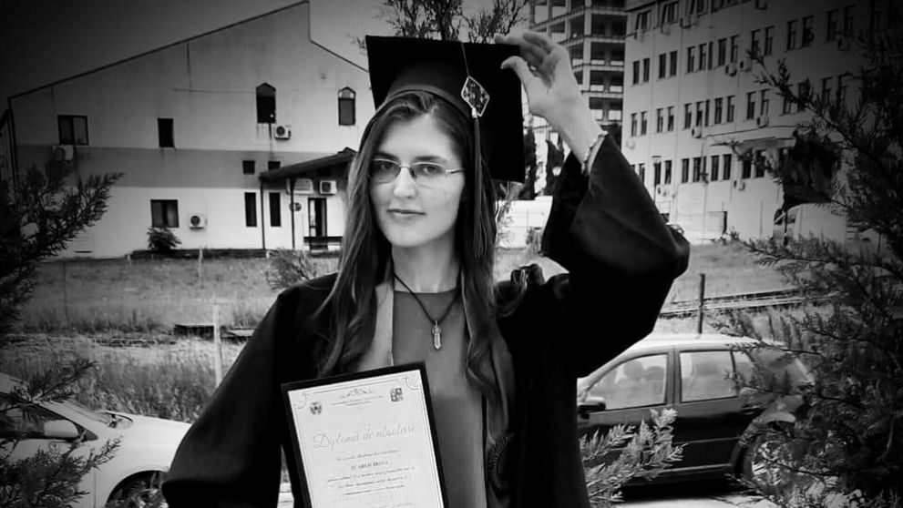 De ce a murit Irina, studenta de 24 de ani care a căzut din picioare într-un tramvai din Iași. Cauza oficială a decesului