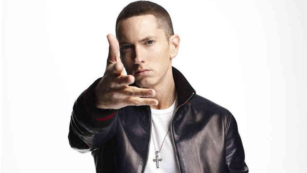 Eminem contra Facebook. De ce a dat cantaretul in judecata reteaua de socializare