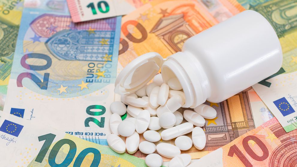 De ce din 32 de medicamente inovatoare pentru boli grave, 10 nu sunt disponibile în România! Țara noastră are o rată de mortalitate prin cancer peste media UE
