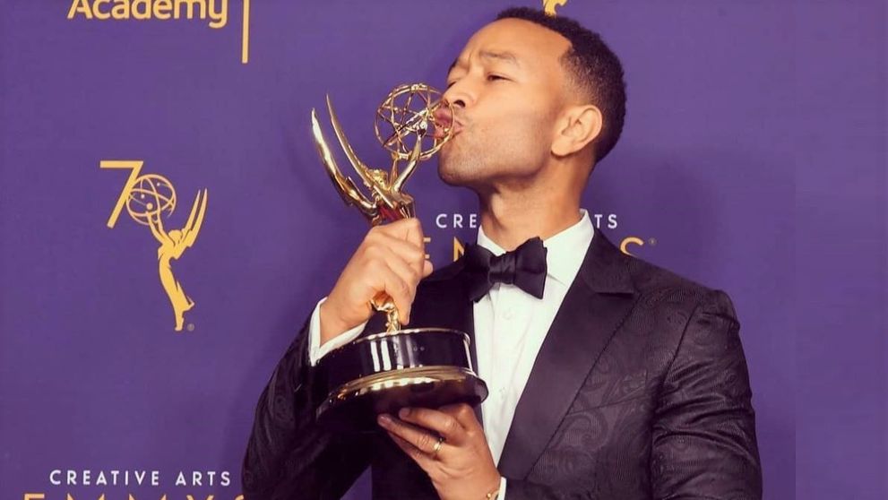 John Legend lansează primul său album de colinde și cântece de Crăciun