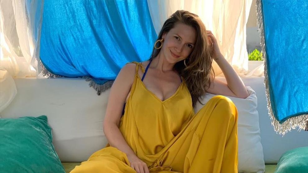 Adela Popescu: 