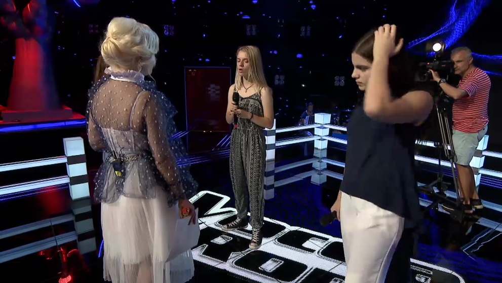 Loredana este deschisa la ideile concurentilor sai. Ce propunere a avut una dintre fete