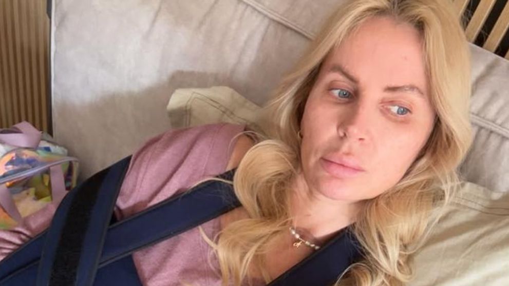 Andreea Bănică a ajuns de urgență la medic, după ce a suferit un accident. Artista este nevoită să facă recuperare în fiecare zi: „Mă trec toate gândurile”