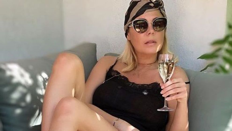 Dana Săvuică, trup de invidiat la 50 de ani! Cum s-a fotografiat în intimitate