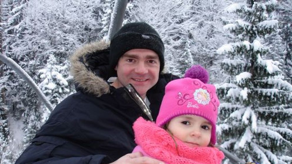 Catalin Radu Tanase a invatat-o pe fiica lui, Carina, sa schieze! FOTO