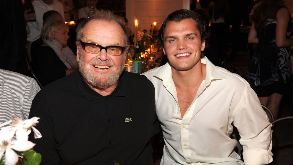 Este copia perfectă a lui Jack Nicholson în tinerețe și îi calcă pe urme! Ray, fiul legendarului actor, ia cu asalt Hollywoodul: „Îl iubesc! Este inspirația mea!”