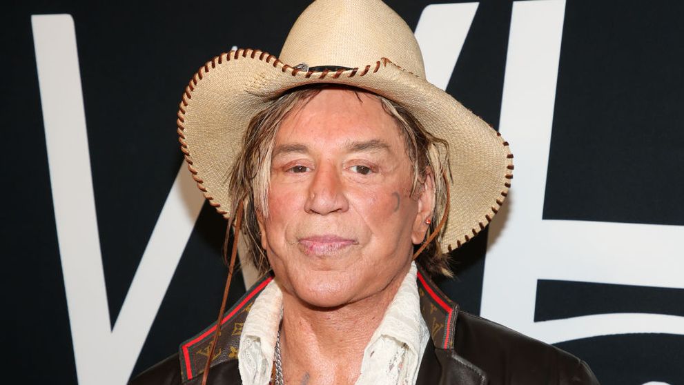 A fost căsătorit de două ori, dar nu are copii. Regretele lui Mickey Rourke, actorul care a căzut în dizgrație la Hollywood