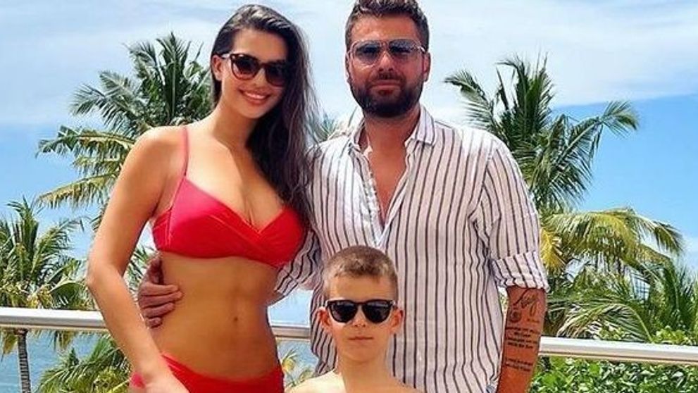 Soția lui Adrian Mutu, siluetă de Miss România. A pozat în costum de baie într-o destinație exotică