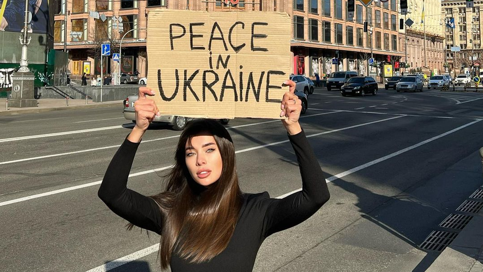 Hanna Nepliakh, Miss Ucraina 2021, mesaj disperat după atacul Rusiei asupra orașelor ucrainene