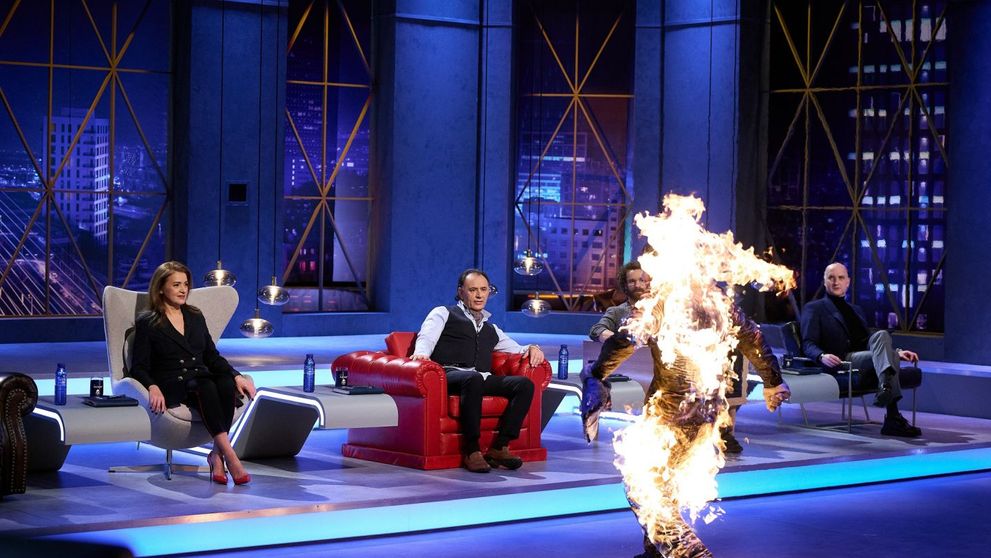 Un concurent în flăcări intră în Imperiul Leilor: ”Am venit să vă prezint cea mai sigură meserie din lume!”