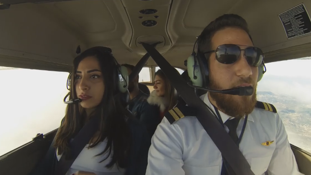 A urcat in avion alaturi de iubitul sau si inca doi prieteni pentru o plimbare. Ce a urmat dupa o sperietura zdravana