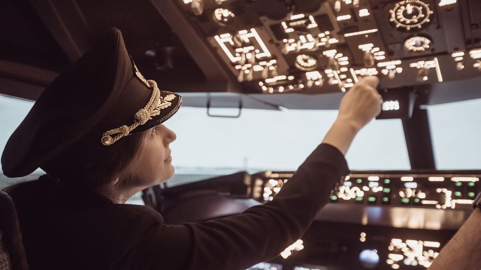 Într-o perioadă dificilă pentru companiile aeriene, o mamă a făcut istorie alături de fiica ei într-o cursă de linie