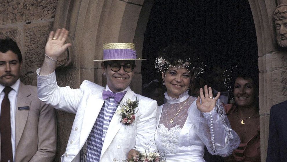 Elton John și fosta nevastă au făcut pace. Renate Blauel și-a retras plângerea