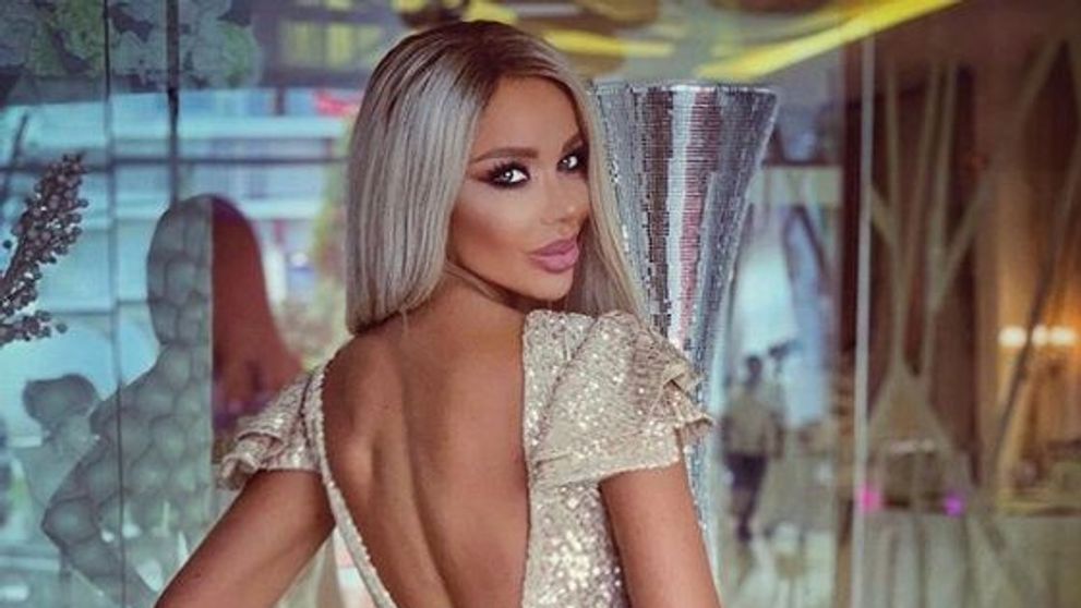 Cea mai romantică imagine publicată vreodată de Bianca Drăgușanu! Cum s-a pozat alături de soț
