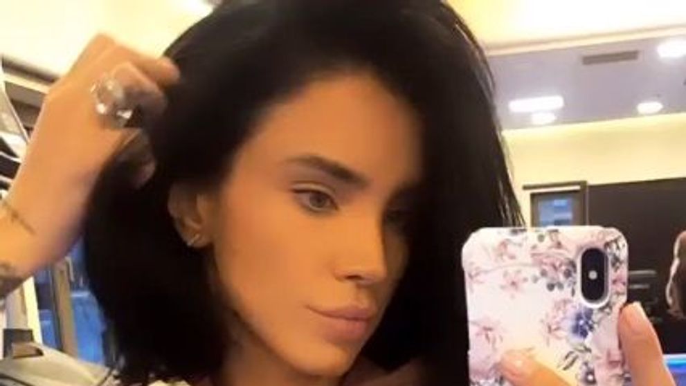 Adelina Pestrițu, story-uri din sală! Cum s-a îmbrăcat: „Am luat la cunoștință că vă place bluza mea”