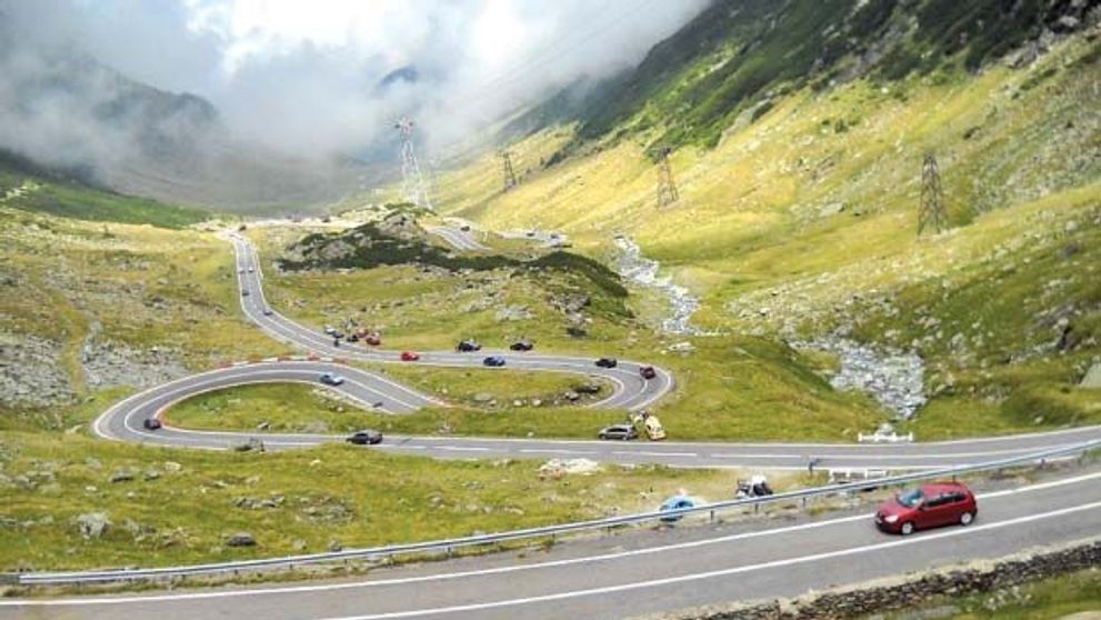 Dupa Transfagarasan si Transalpina, un nou drum de mare altitudine isi face loc pe harta Romaniei