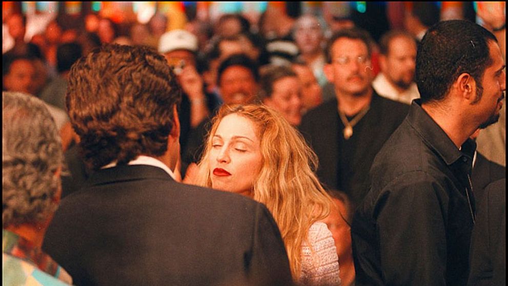 Madonna, dezvăluire șocantă. Cine a fost cel mai bun bărbat pe care ”l-a cunoscut în sensul biblic”. Era căsătorită cu Sean Penn când au avut aventura
