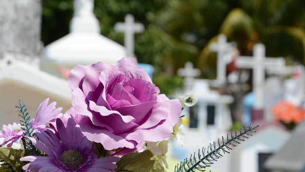 (P) Cum să alegi firma de servicii funerare potrivită?