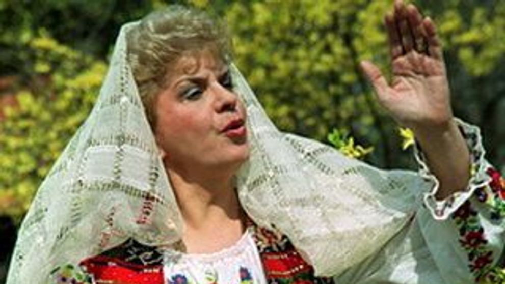 Ionela Prodan: 
