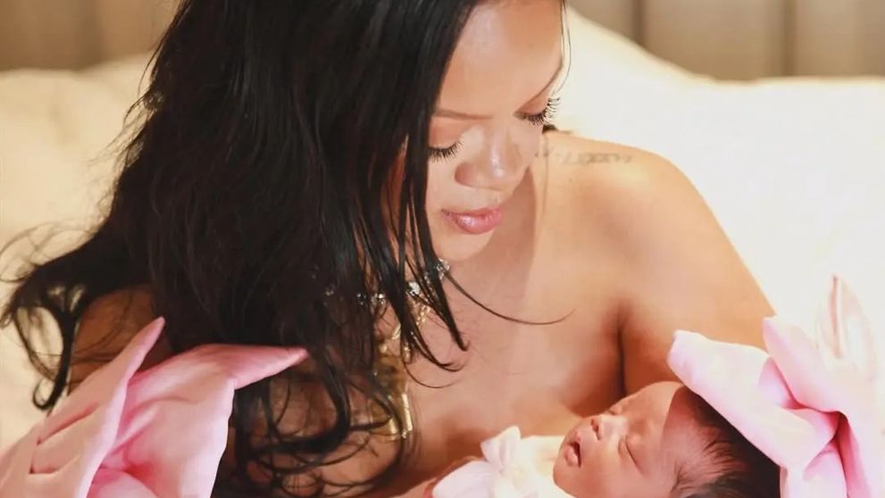 Rihanna, mamă de fetiță: a născut al treilea copil. Cât de adorabilă e micuța și ce nume special a primit