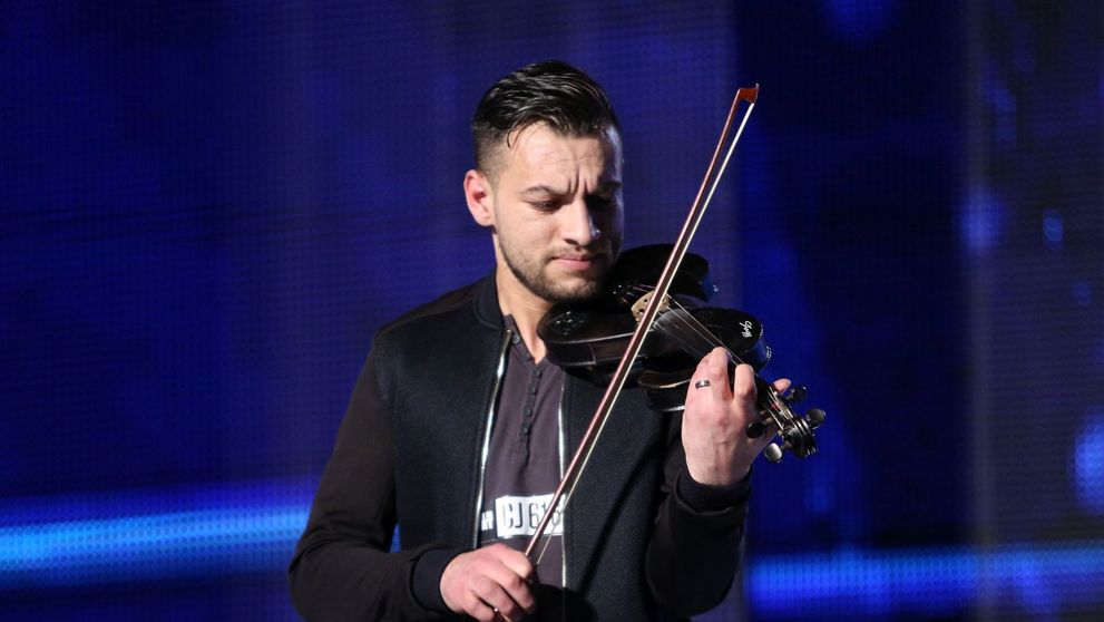 I-a cucerit pe straini cu talentul sau, iar acum a facut senzatie la Romanii au talent