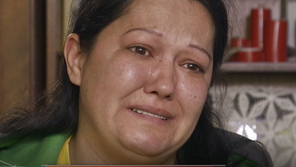 Un diagnostic crud, o familie greu încercată și un apartament distrus. Povestea lor a înduioșat echipa Visuri la Cheie
