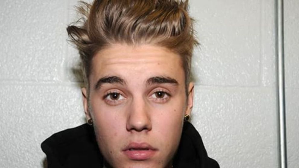 Justin Bieber, arestat dupa ce a batut un barbat la o petrecere privata