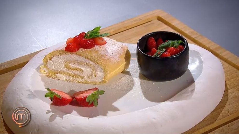 Masterchef 2024, 17 septembrie. Denisa Pantea: Ruladă cu căpșune