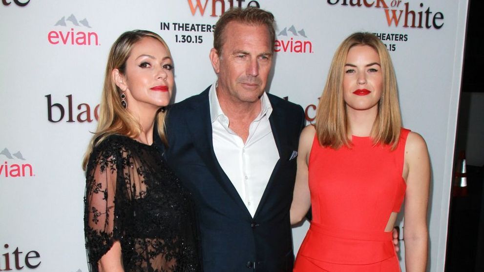 Care este sotia si care este fiica? Kevin Costner, alaturi de doua dintre cele mai importante femei din viata lui