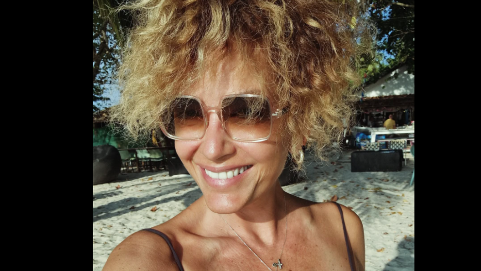 O superbă cântăreață din România, de nerecunoscut în vacanța din Thailanda: ”Eu credeam că e Hally Berry”
