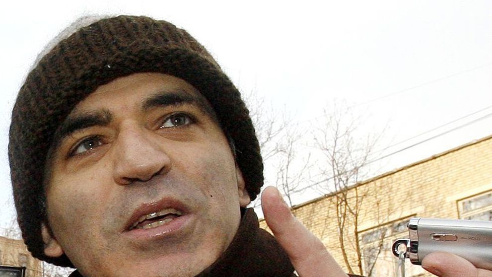 Garry Kasparov a vorbit despre modul în care poate fi oprită Rusia, după ce Vladimir Putin a ordonat invadarea Ucrainei