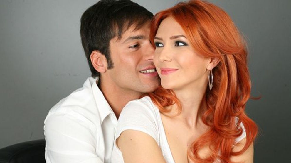 Adela Popescu, alintata si iubita de Radu Valcan! Iubitul ei ii face mereu <span style=