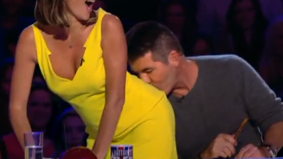 Cum a ajuns Simon Cowell in aceasta situatie la 